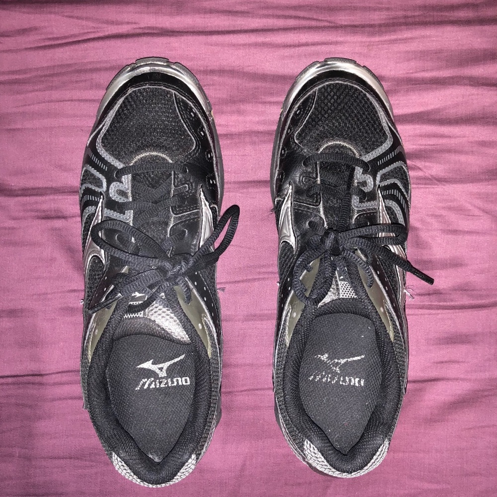 Mizuno Volleyball Shoes